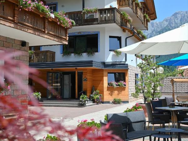 Monza Dolomites Hotel a Moena