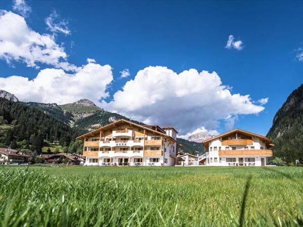 Golden Park Resort a Campitello di Fassa