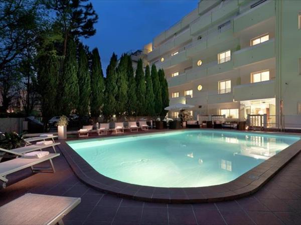 Astoria Suite Hotel a Rimini