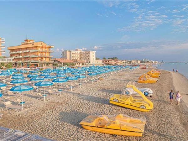 Hotel Cola Frontemare a Bellaria-Igea Marina