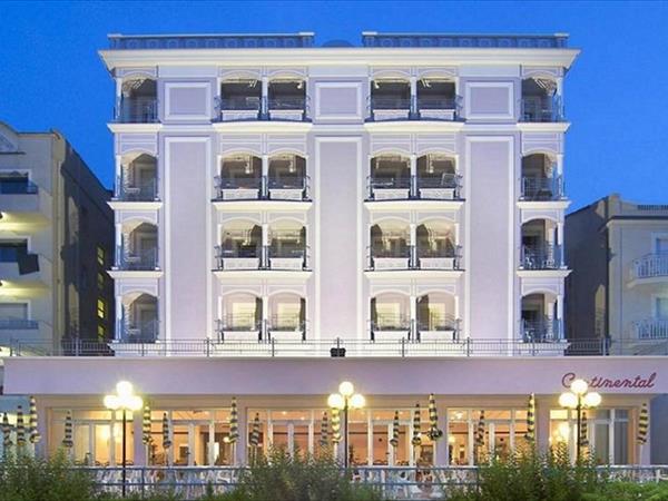 Hotel Continental a Cattolica