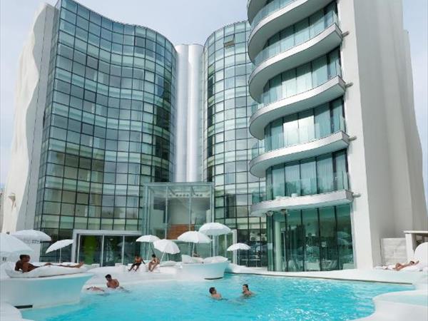 i-Suite Hotel a Rimini