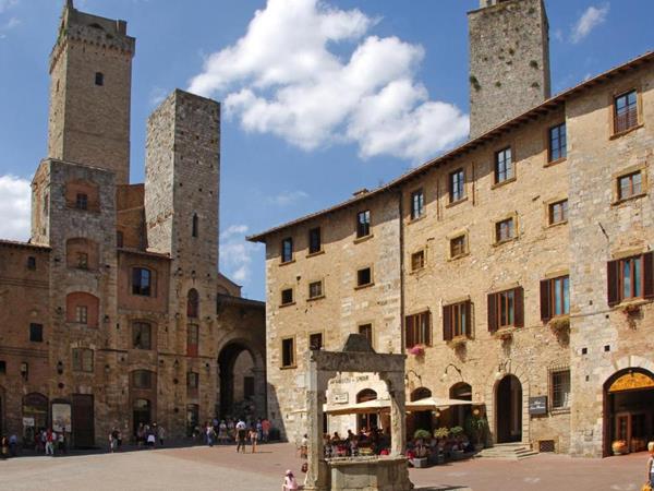 Leon Bianco a San Gimignano