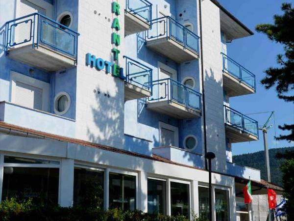 Hotel Azzurro a LʼAquila