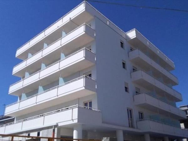 Nuovo HOTEL SETTIBI 20m dalla spiaggia a Giulianova