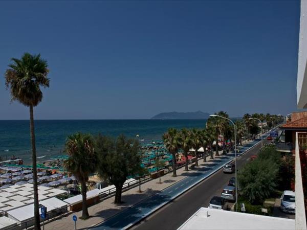 Hotel Ristorante Centosedici a Terracina