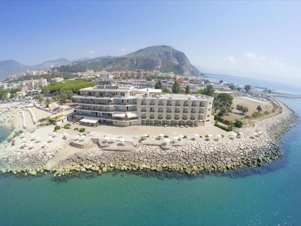 Grand Hotel L’Approdo a Terracina