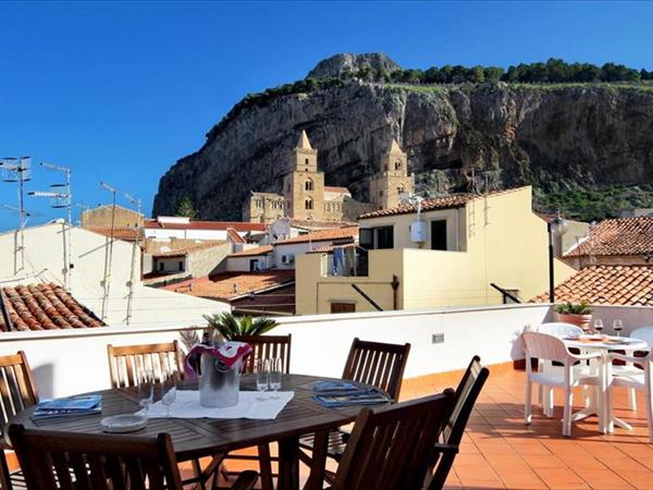 Hotel La Giara a Cefalù