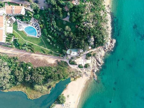 L’Ea Bianca Luxury Resort a Arzachena