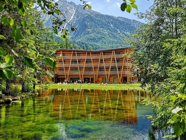 Au Charmant Petit Lac - Ecohotel Parc & Spa a Ayas