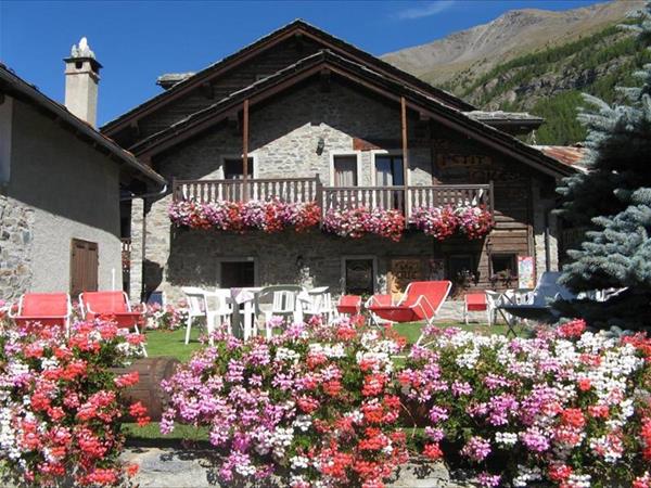 Hotel Petit Giles a Cogne