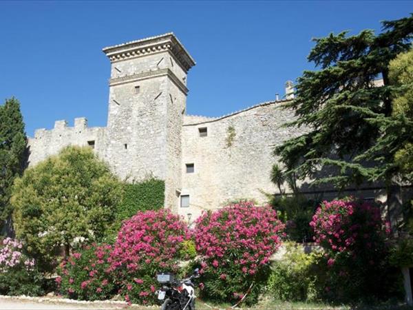 Torre Sangiovanni Albergo e Ristorante a Todi