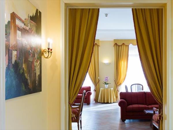 Hotel Tuder a Todi