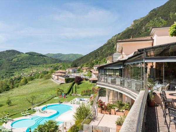 Hotel La Fenice e Sole a Tremosine Sul Garda