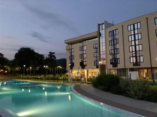 Kona Hotel Verona a Negrar