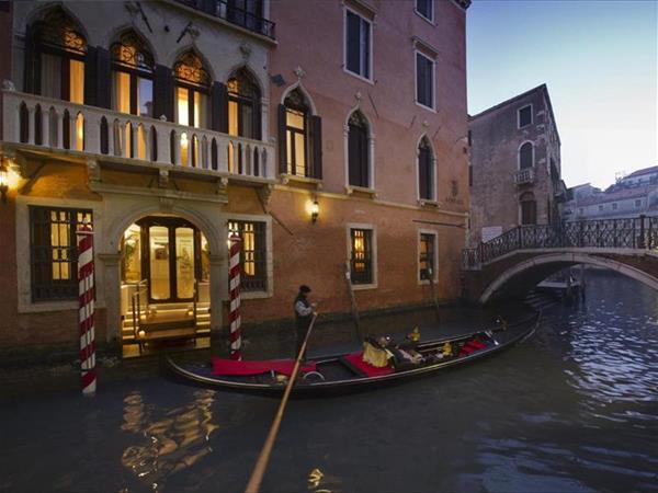 Hotel Ai Reali - Small Luxury Hotels of the World a Venezia