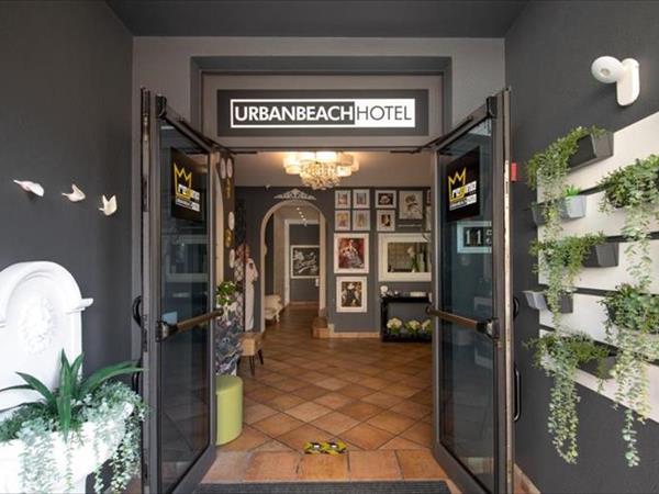 Regina Urban Beach Hotel a 