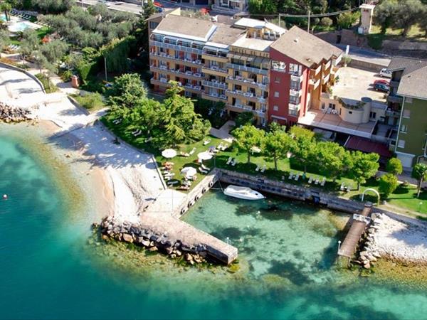 Hotel Du Lac - Relax Attitude Hotel a Brenzone sul Garda