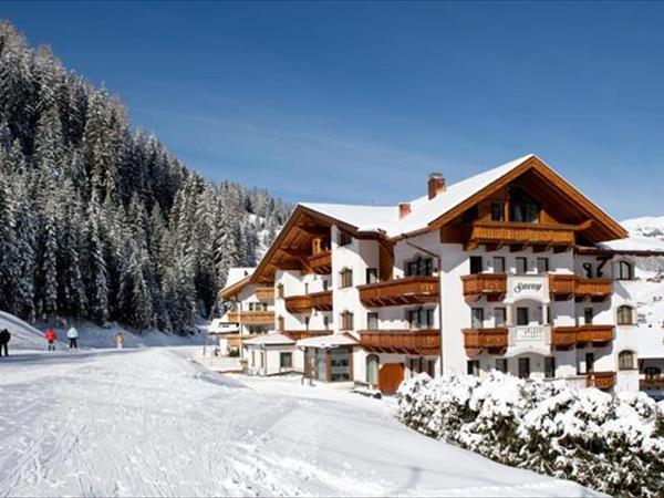 Savoy Dolomites Luxury & Spa Hotel a Selva di Val Gardena