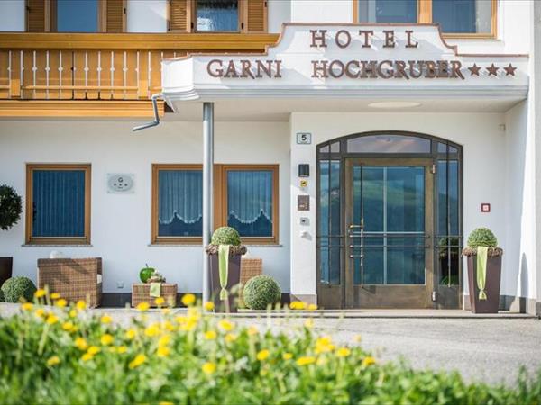 Hotel Garni Hochgruber a Brunico