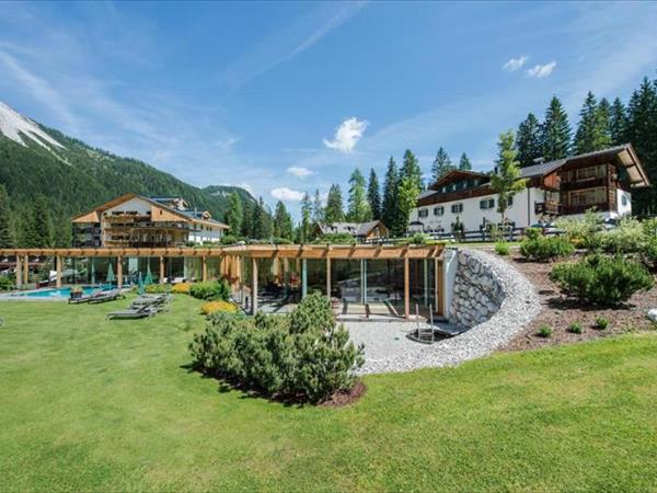 Hotel Dolomitenhof & Chalet Alte Post a Sesto