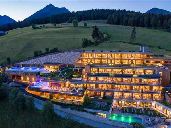 Tratterhof Mountain Sky Hotel a Rio di Pusteria