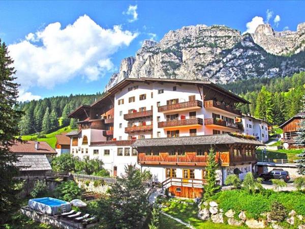 Hotel Dolomiti a Badia