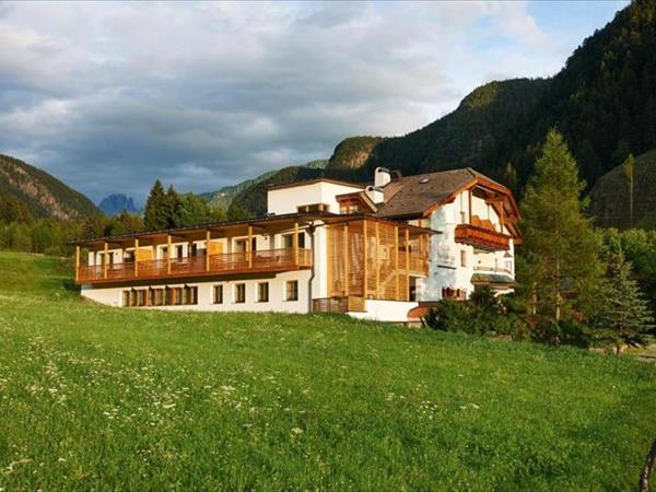 Alpin Stile Hotel a Laion