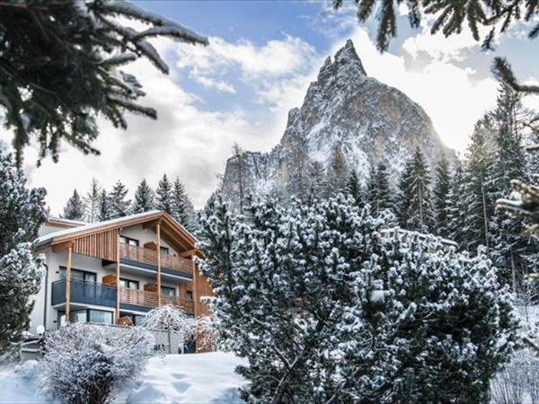 Hotel Waldrast Dolomites a Castelrotto