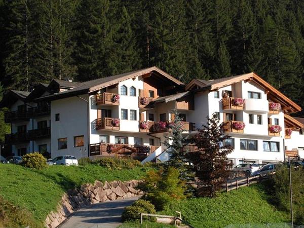 Hotel Terme Antico Bagno a Pozza di Fassa